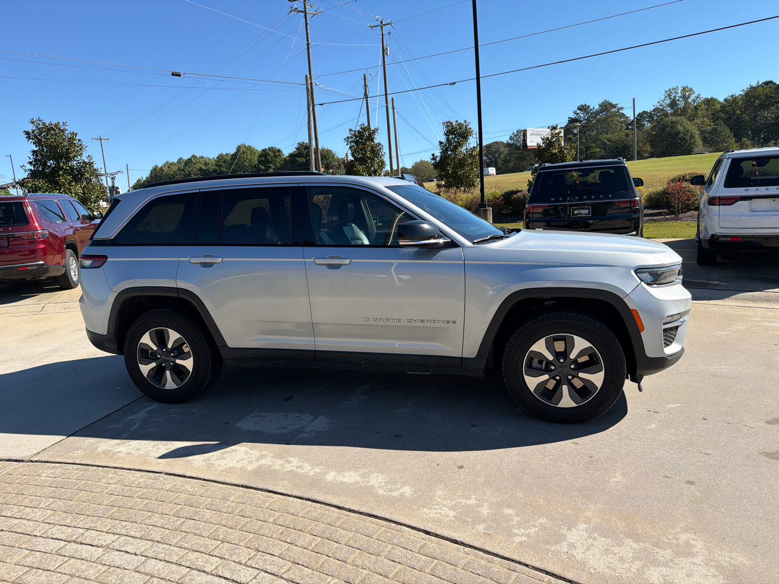 Used 2024 Jeep Grand Cherokee Limited 4xe AWD/4WD image 7