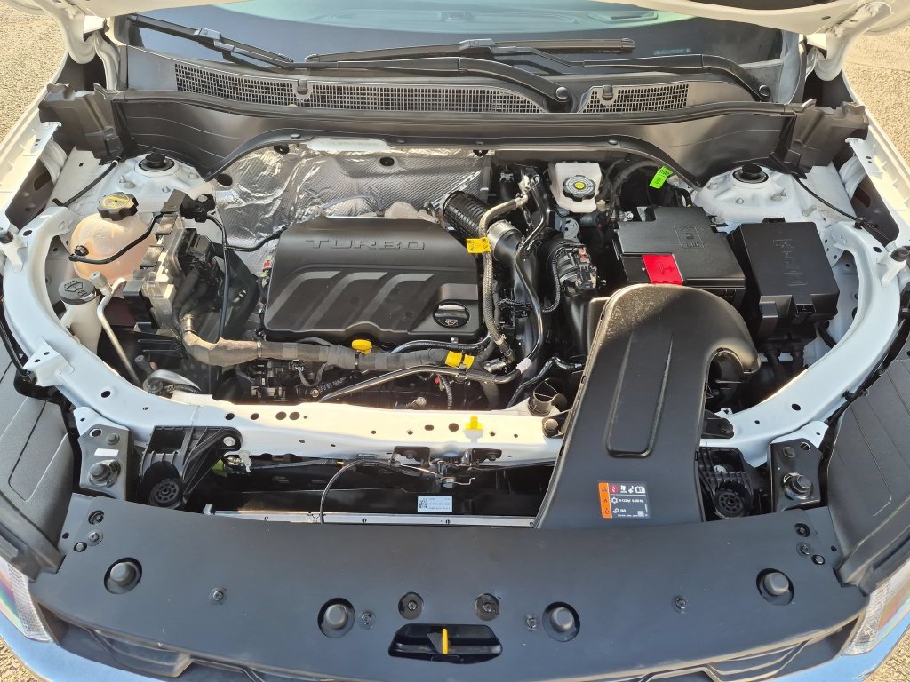 Used 2026 Chevrolet Trax LT FWD image 35