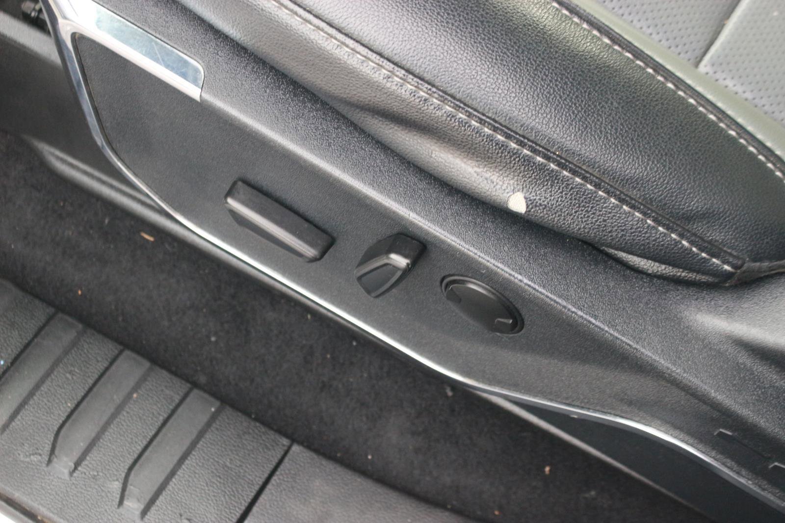 Used 2023 Ford F150 Lariat image 19