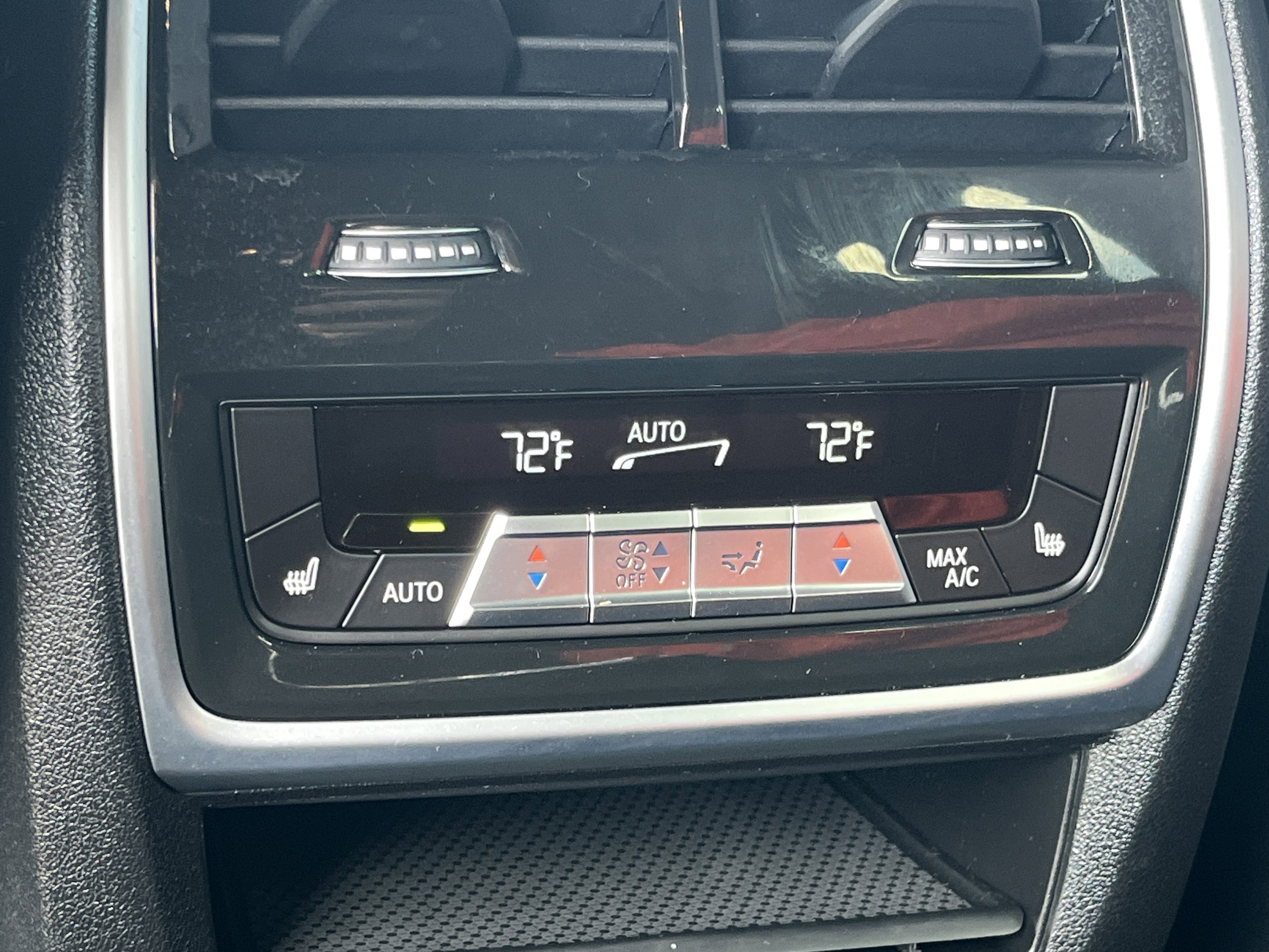 Used 2026 BMW X7 M60i image 23