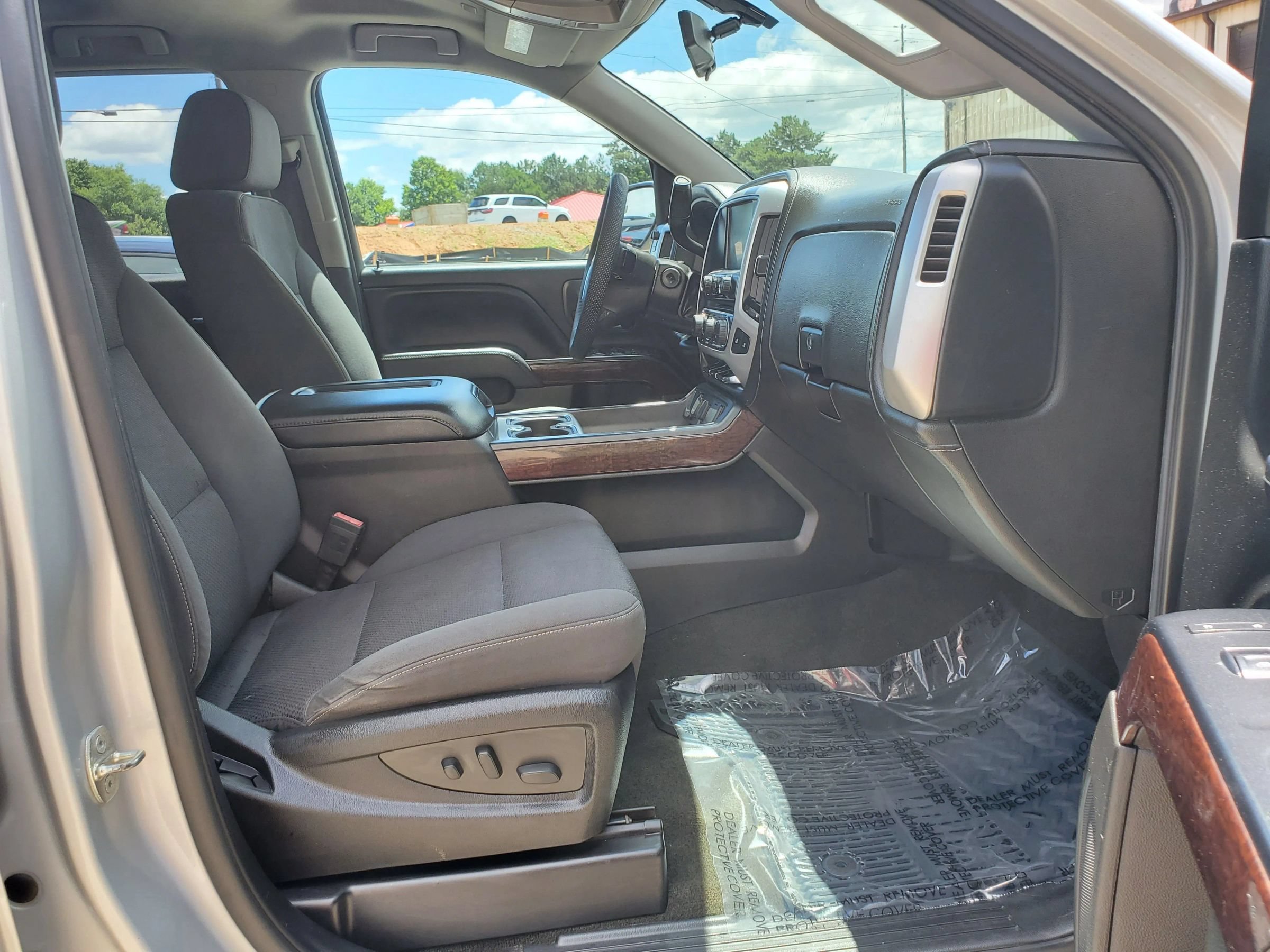 Used 2017 GMC Sierra 1500 SLE w/ SLE Value Package AWD/4WD image 28