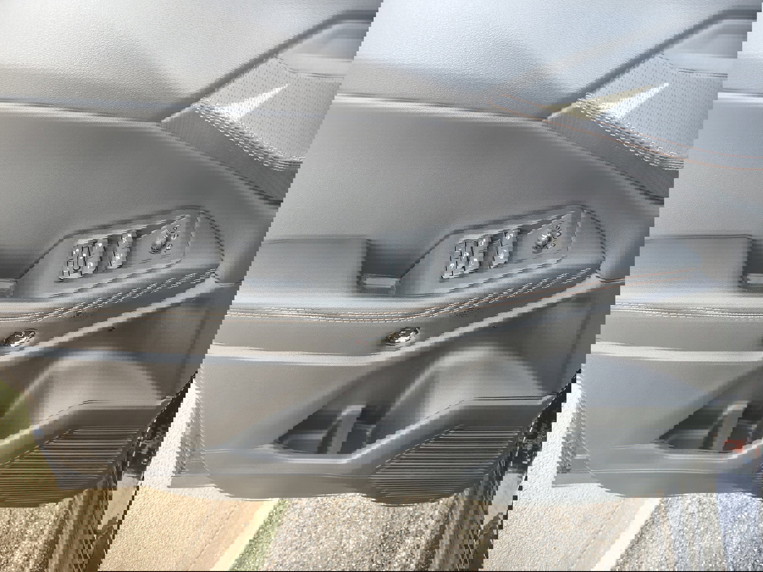 New 2026 Jeep Cherokee Limited image 23