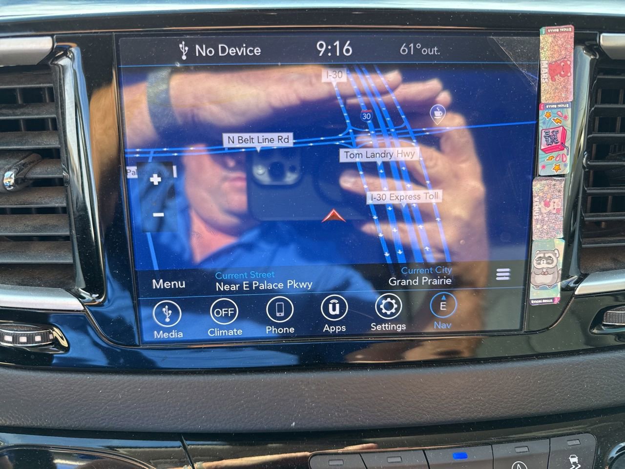 Used 2020 Chrysler Pacifica Touring w/ Advanced Safetytec Group image 25