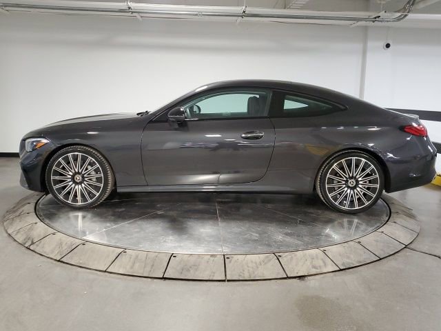 Used 2025 Mercedes-Benz CLE 450 4MATIC Coupe image 5