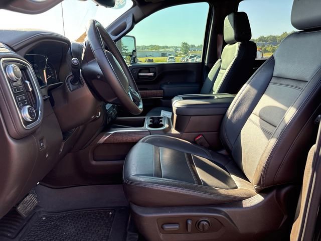 Used 2022 GMC Sierra 3500 Denali w/ Denali Black Diamond Edition AWD/4WD image 7