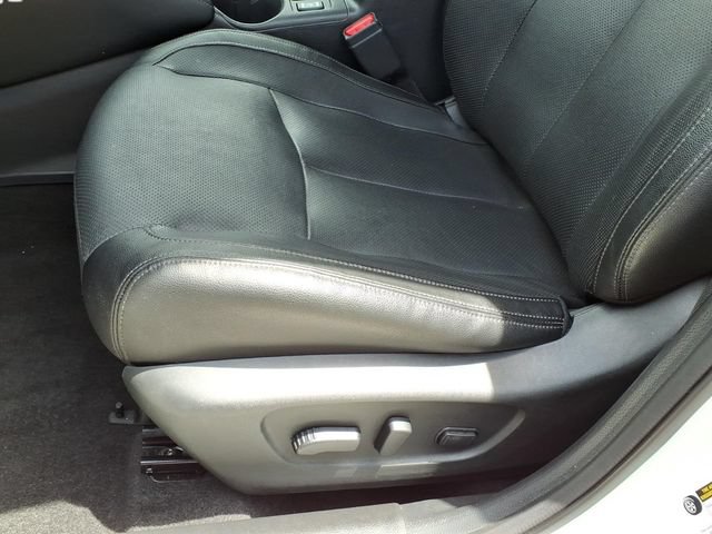 Used 2020 Nissan Rogue SL AWD/4WD image 6