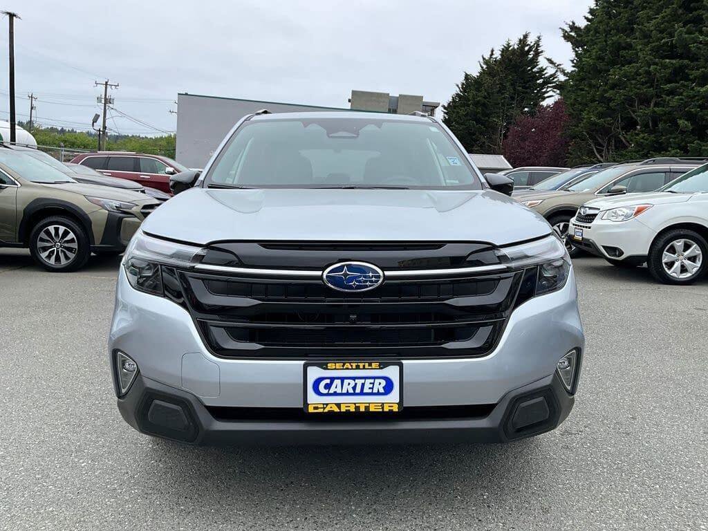 Certified 2025 Subaru Forester Touring AWD/4WD image 3