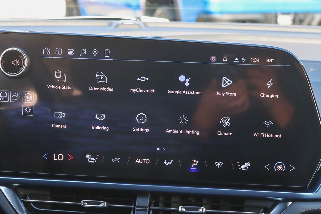 New 2026 Chevrolet Equinox EV LT image 13