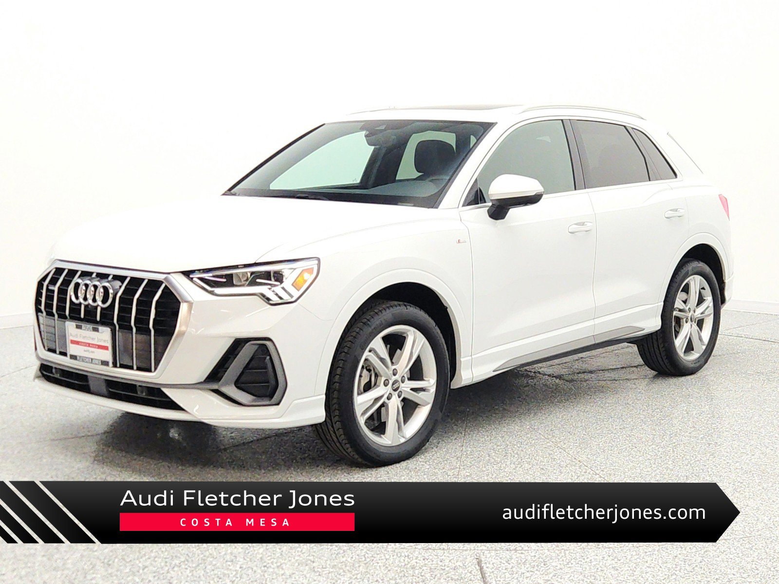 Used 2023 Audi Q3 2.0T Premium Plus w/ Premium Plus Package AWD/4WD image 1