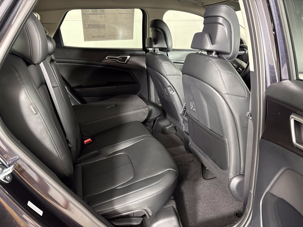 New 2026 Kia Sportage EX FWD image 18