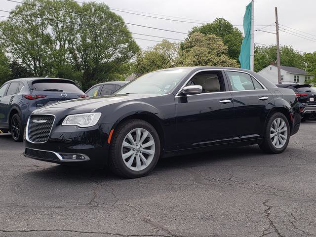 Used 2016 Chrysler 300 C w/ Harman/Kardon Audio Group image 3