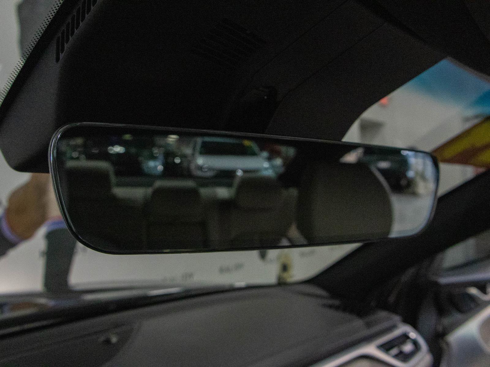 Used 2024 Genesis G70 2.5T image 13