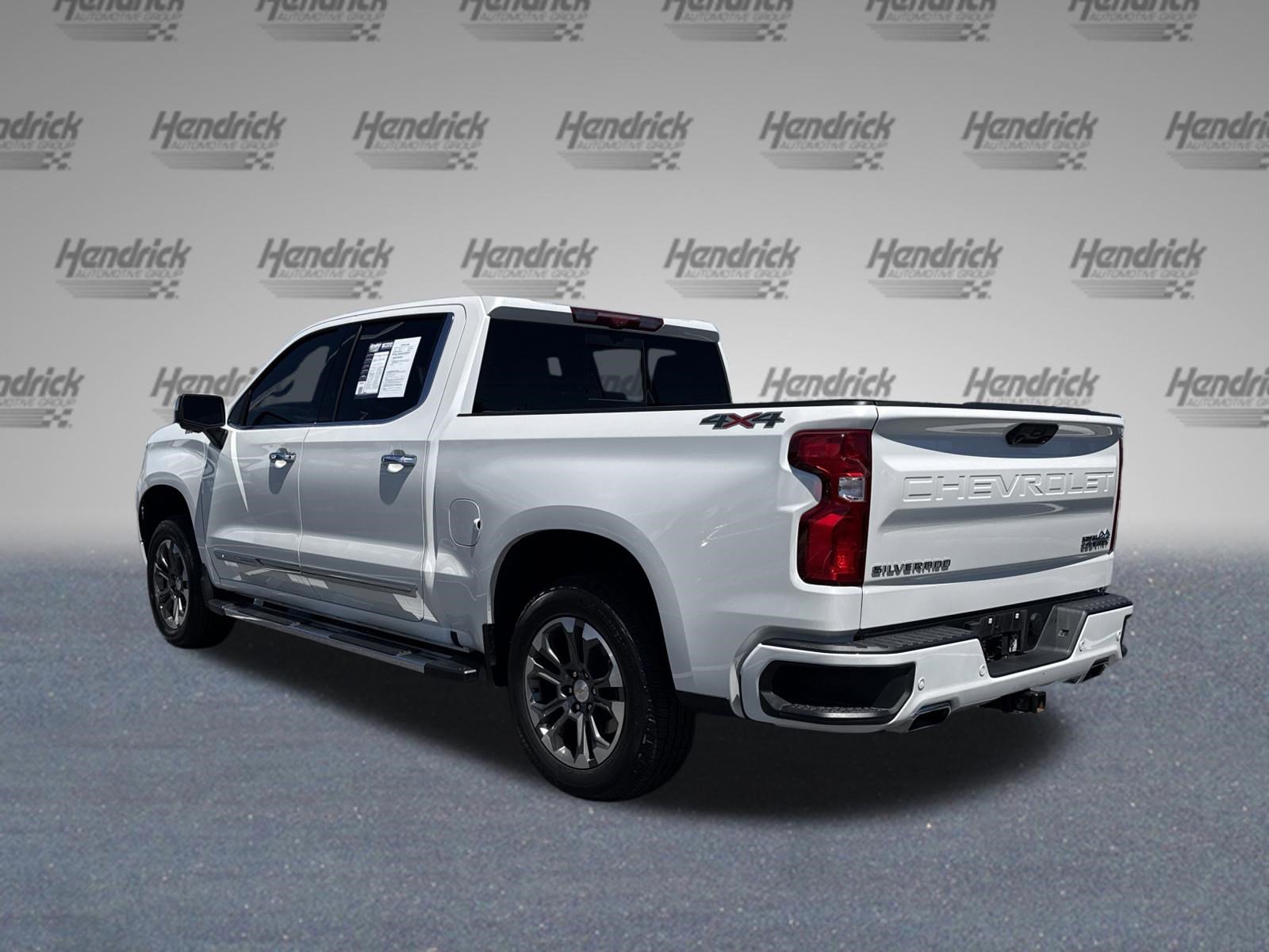 Used 2025 Chevrolet Silverado 1500 High Country w/ Technology Package AWD/4WD image 8