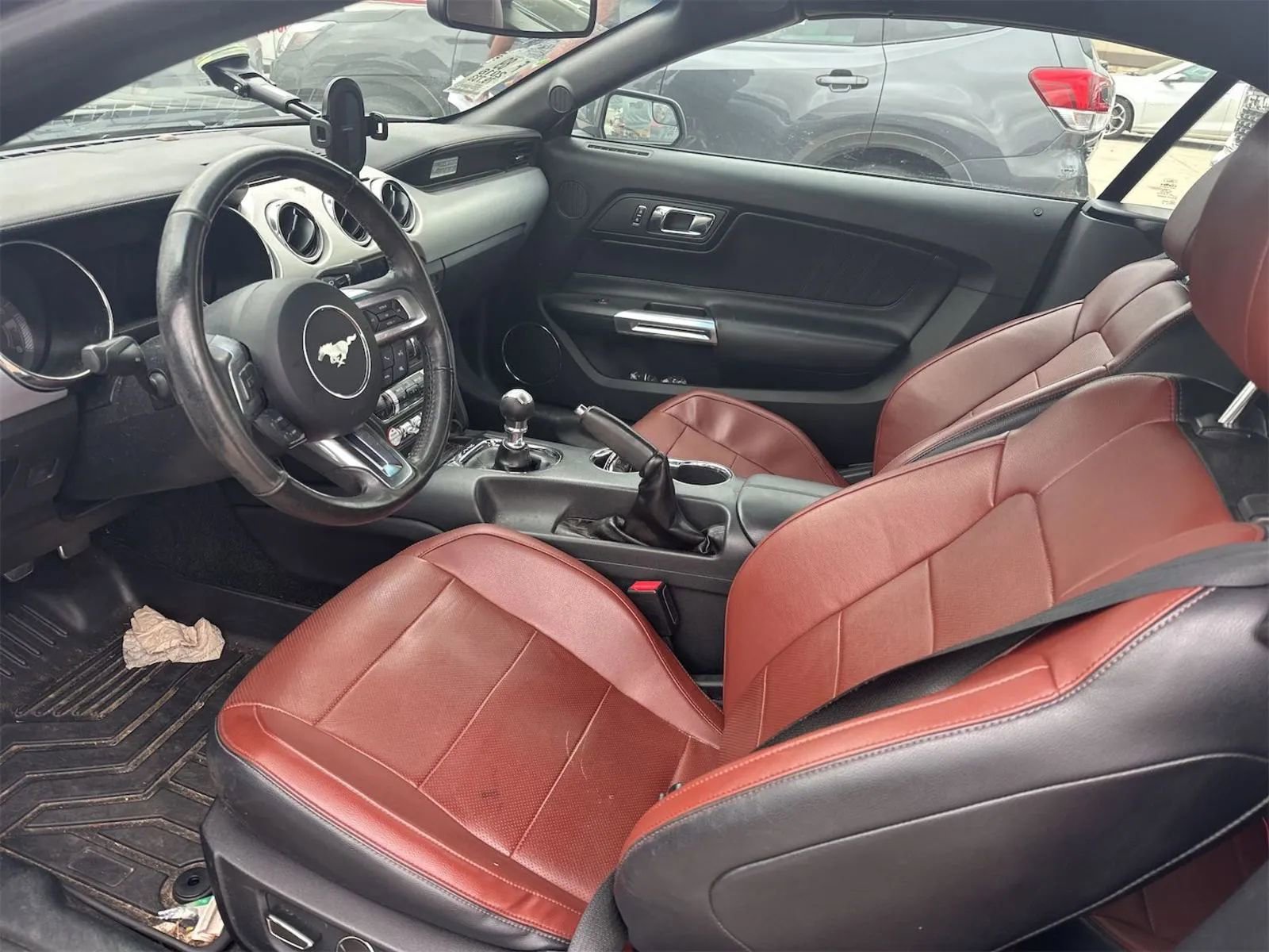 Used 2016 Ford Mustang Premium RWD image 7