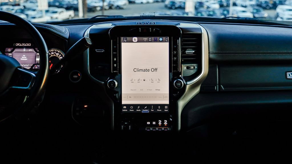 Used 2024 RAM 2500 Laramie image 16