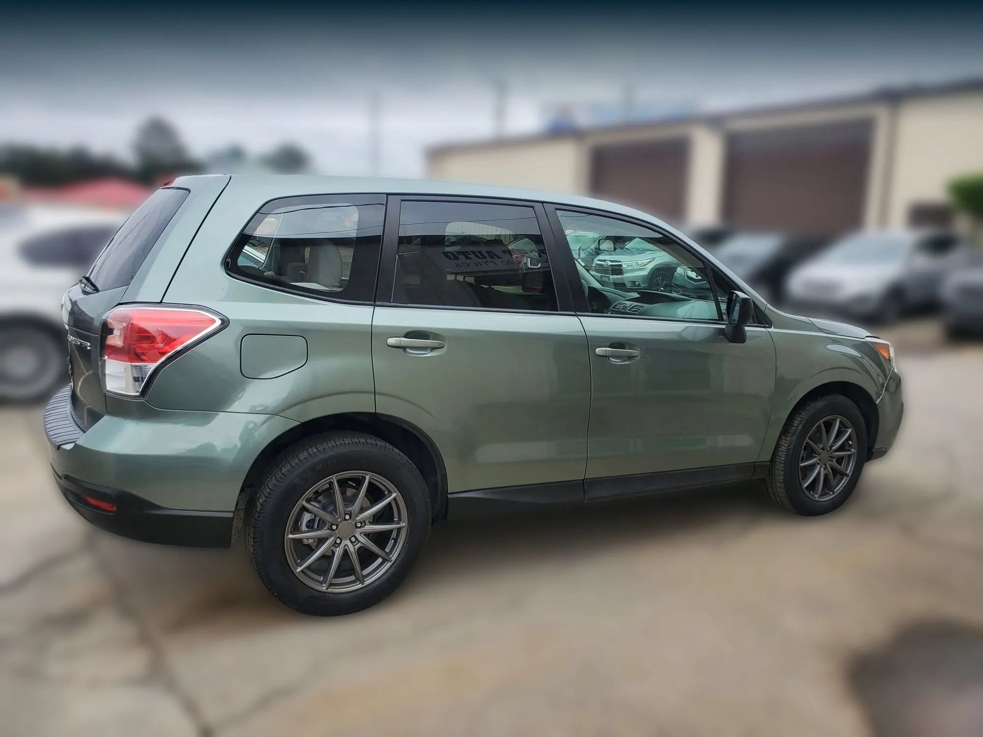 Used 2018 Subaru Forester 2.5i AWD/4WD image 10