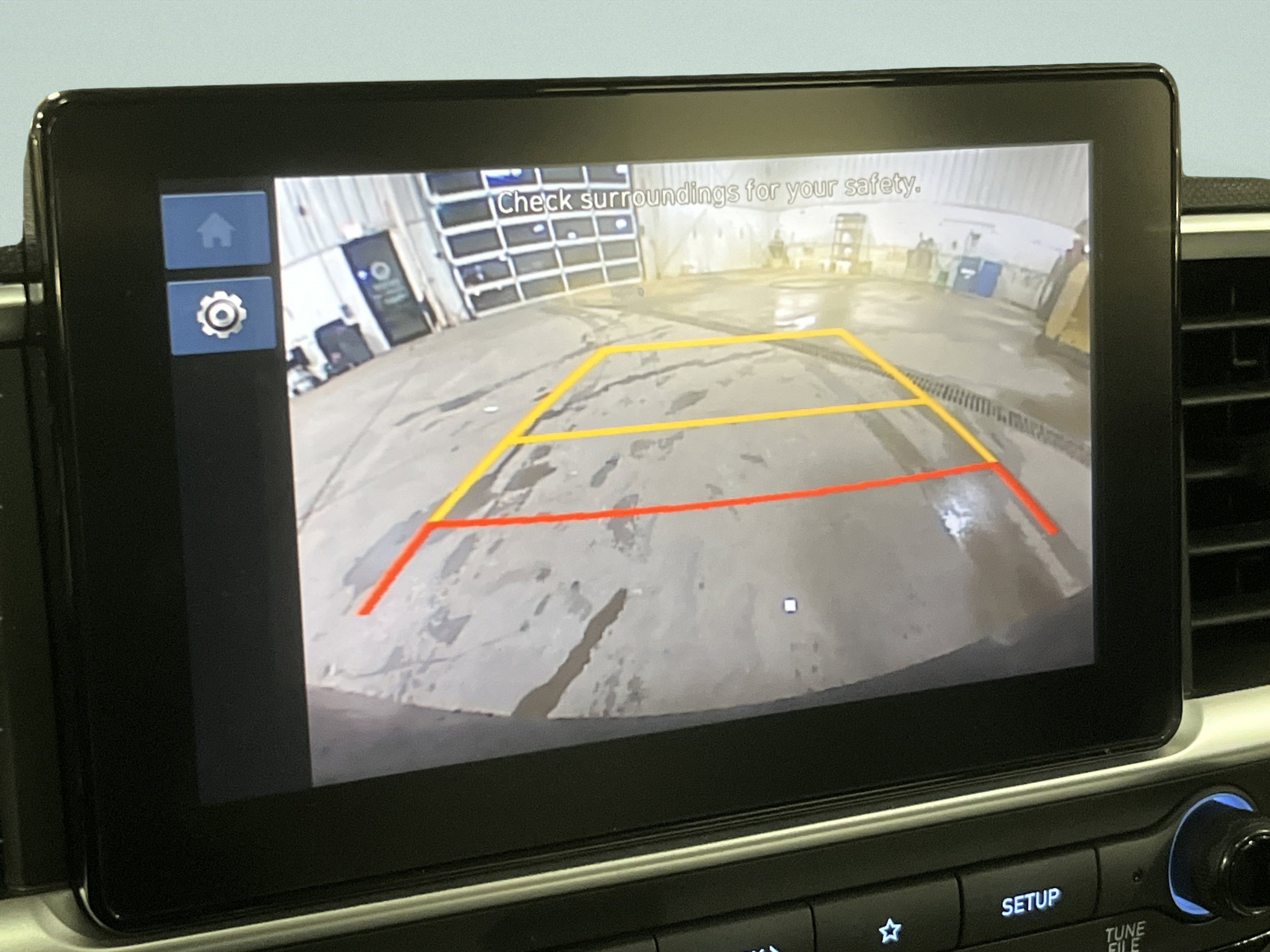 Used 2024 Hyundai Venue SEL image 23