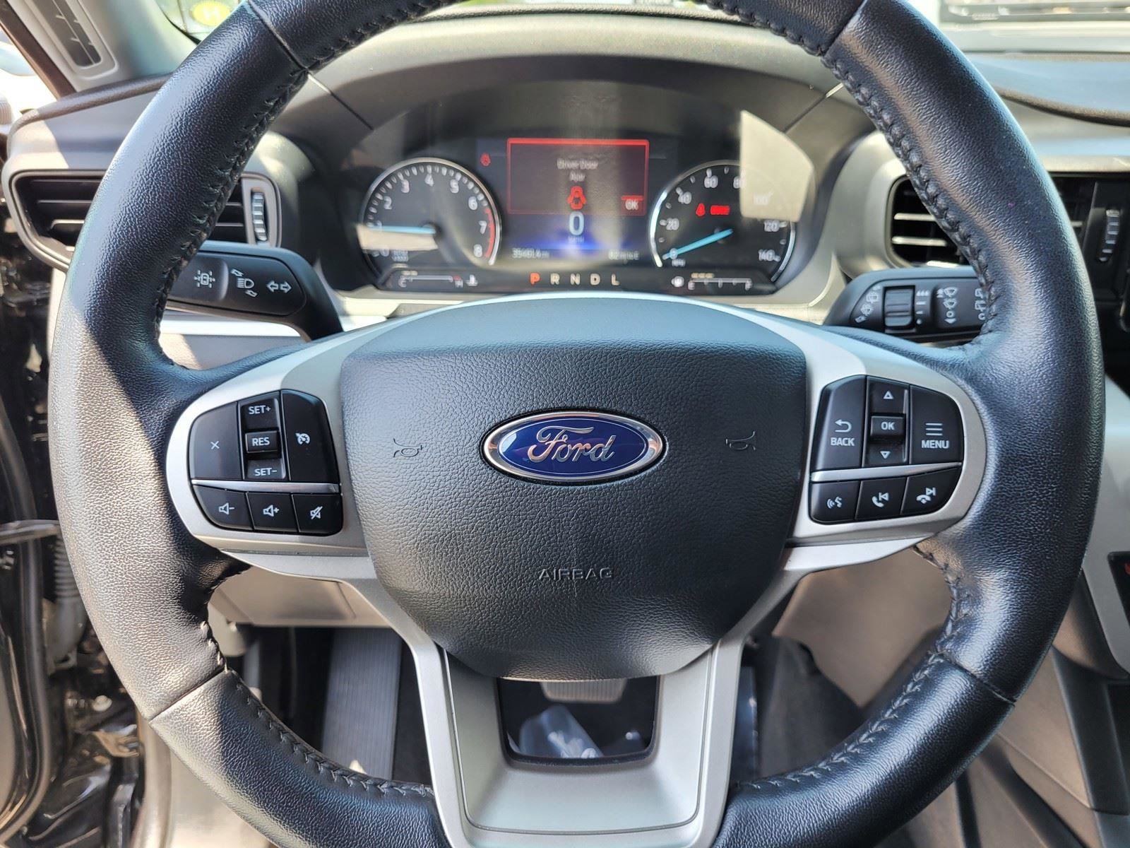 Used 2022 Ford Explorer XLT RWD image 34