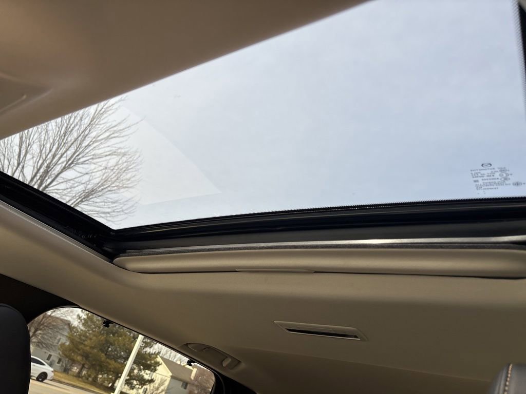 Used 2025 MAZDA CX-90 3.3 Turbo w/ Preferred Package image 16