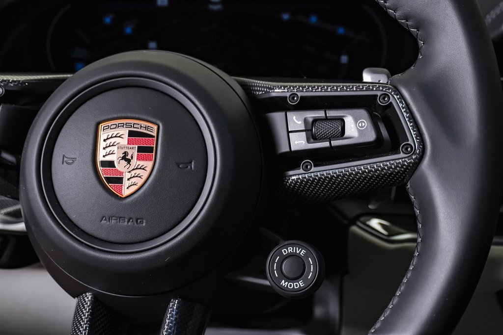 New 2026 Porsche Cayenne Coupe image 19