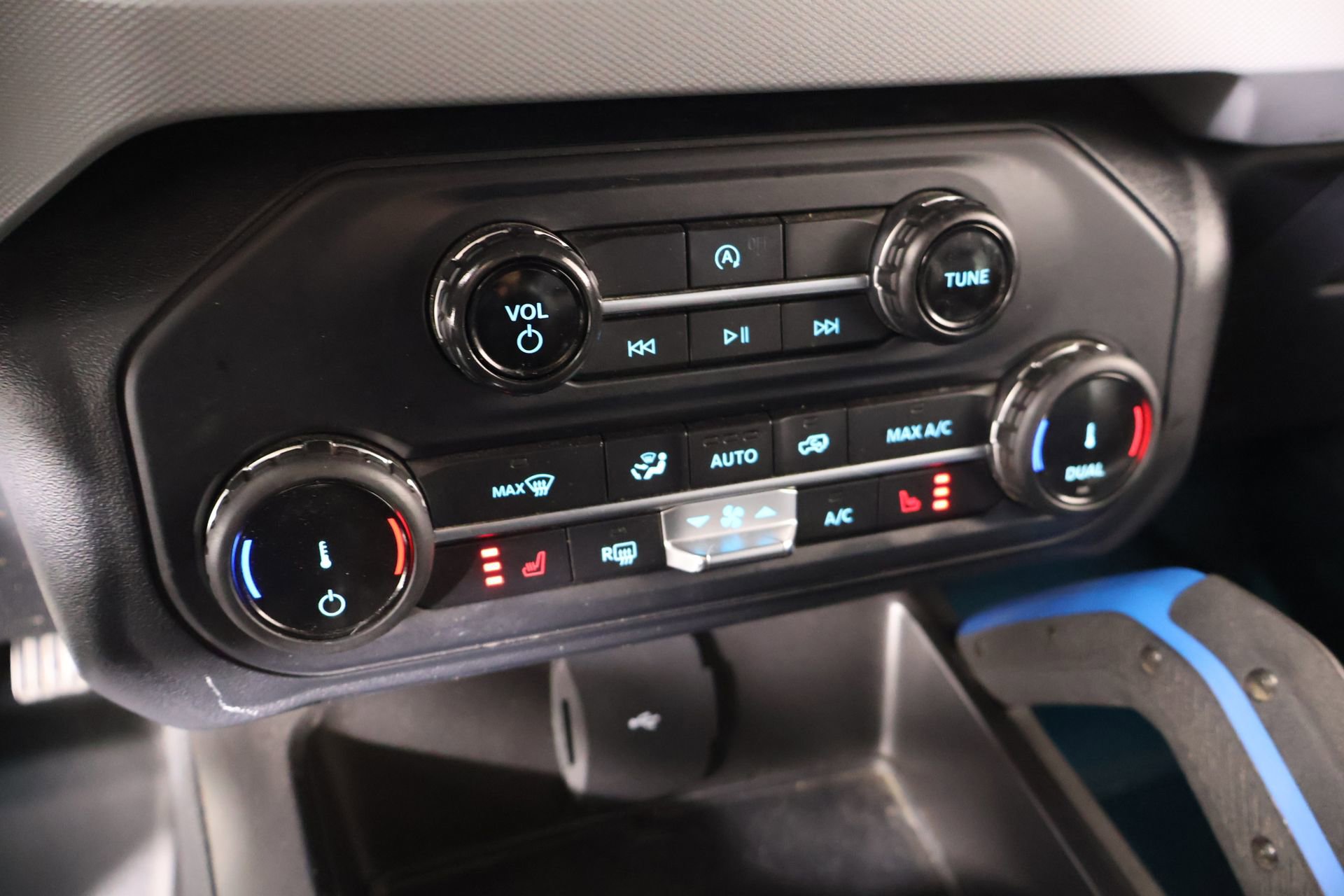 Used 2022 Ford Bronco Black Diamond AWD/4WD image 9