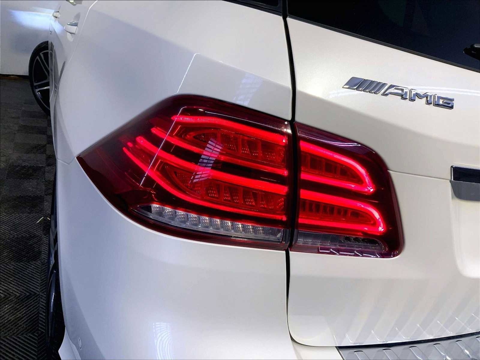 Used 2019 Mercedes-Benz GLE 43 AMG 4MATIC image 30