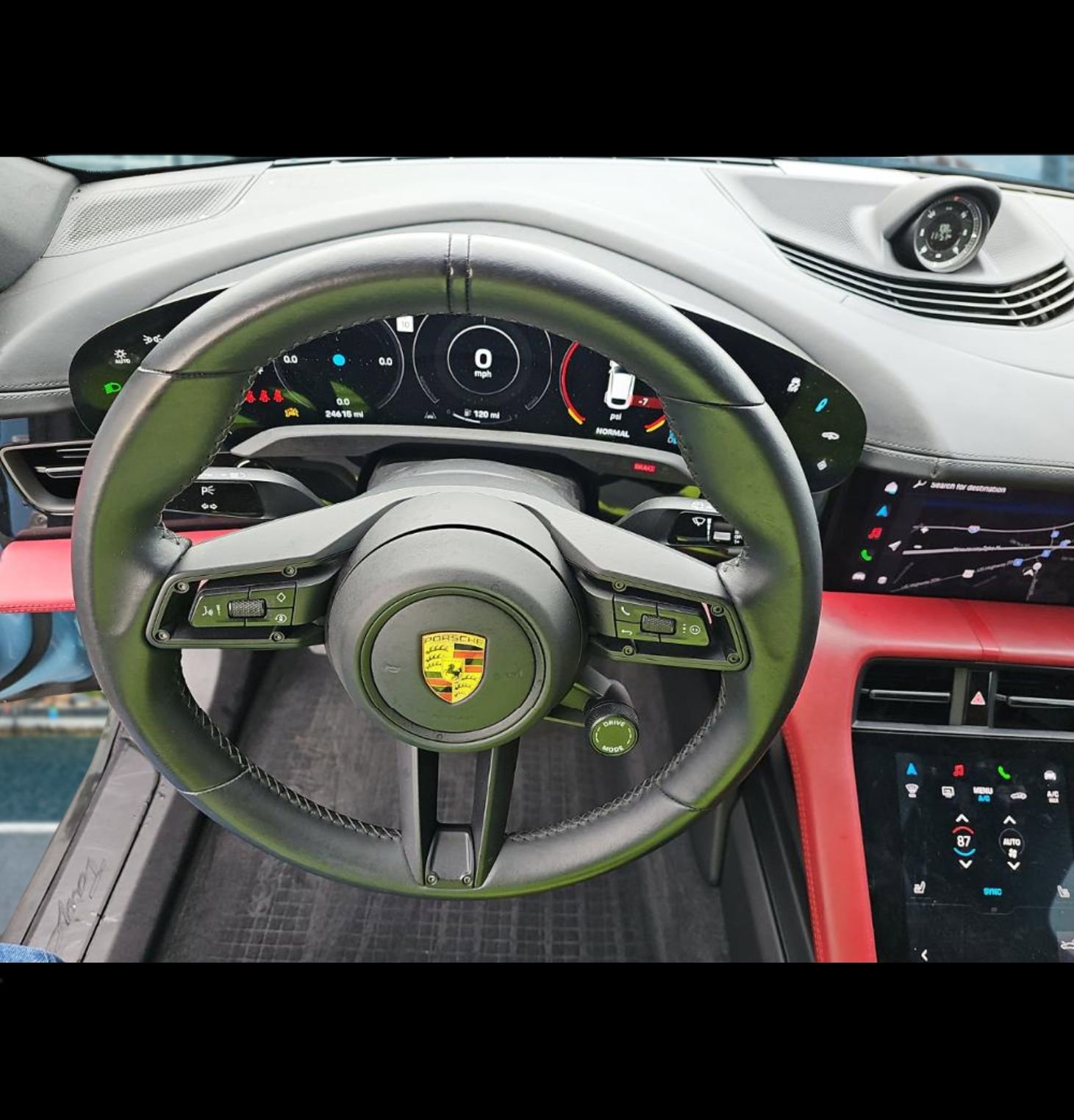 Used 2022 Porsche Taycan 4 Cross Turismo image 25