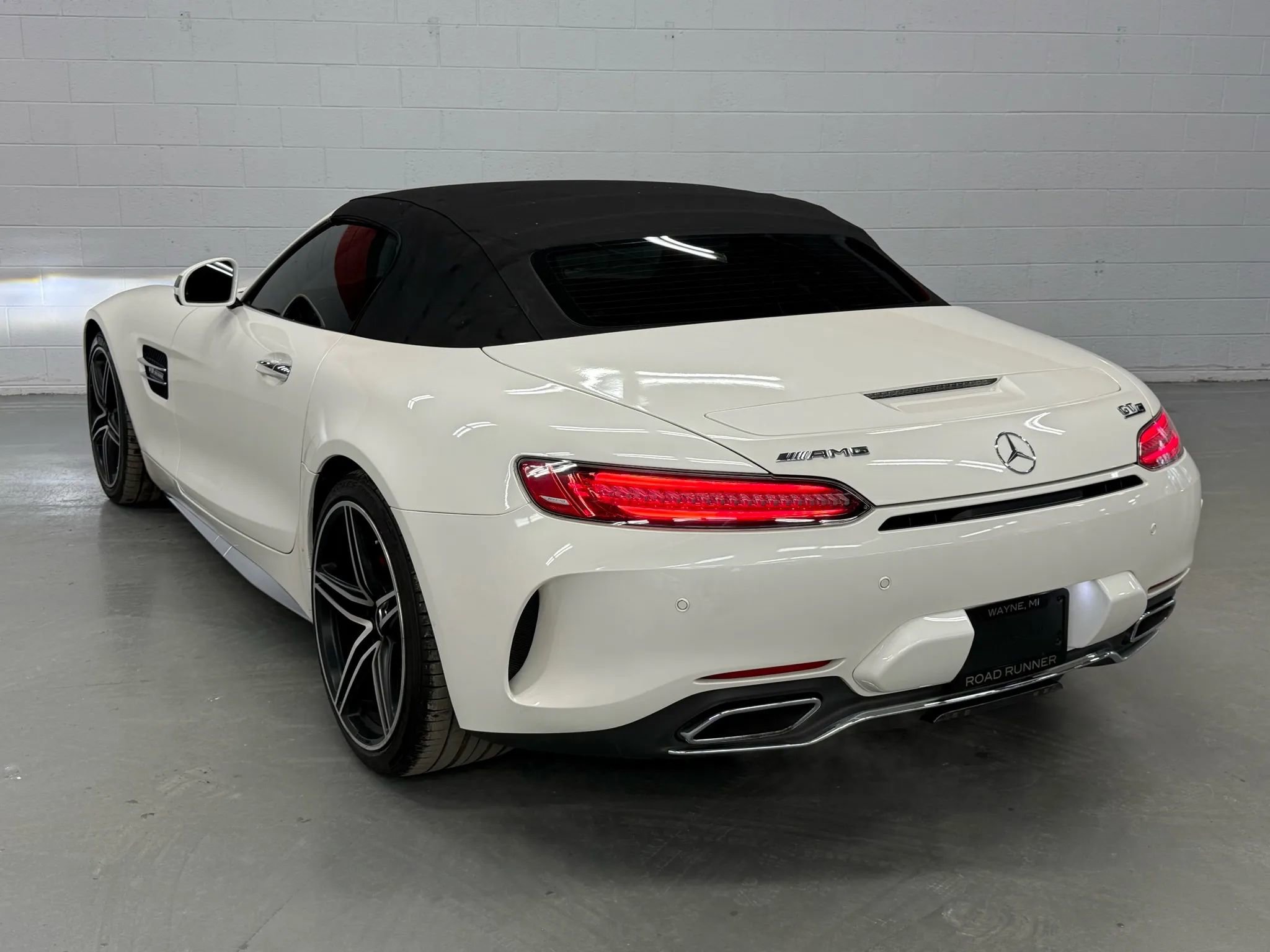 Used 2018 Mercedes-Benz AMG GT C image 8