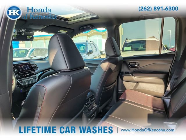 Certified 2025 Honda Ridgeline Black Edition image 13