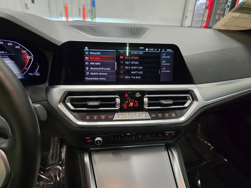 Used 2023 BMW 440i xDrive Coupe w/ Premium Package image 23