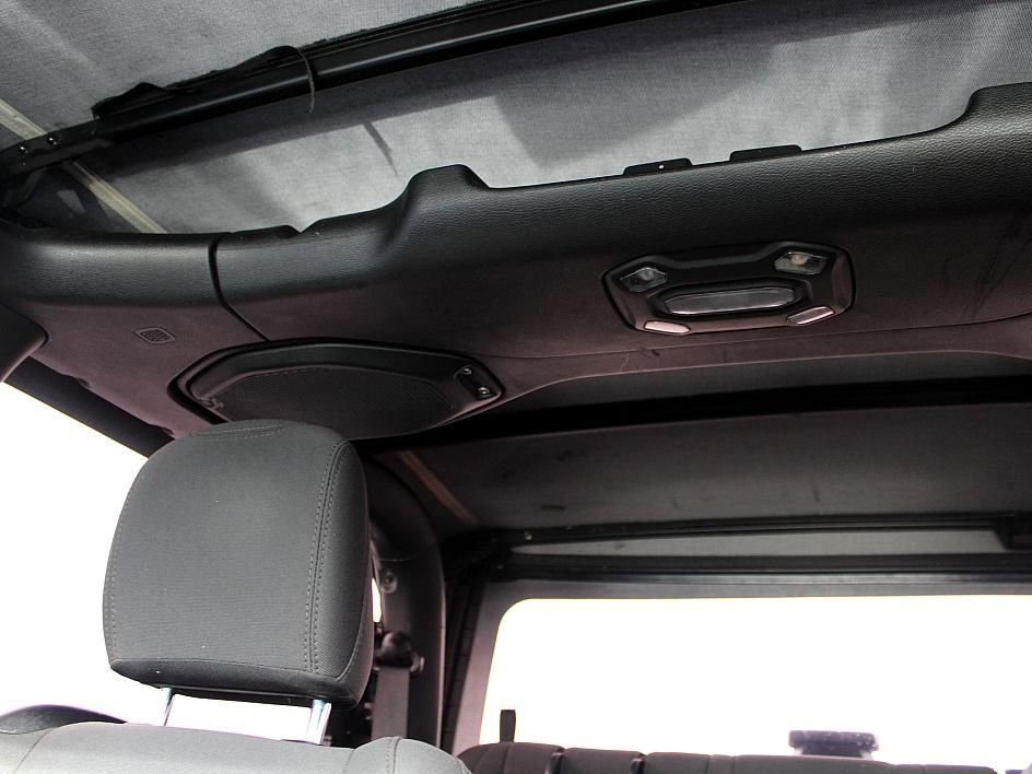 Used 2018 Jeep Wrangler Rubicon image 28