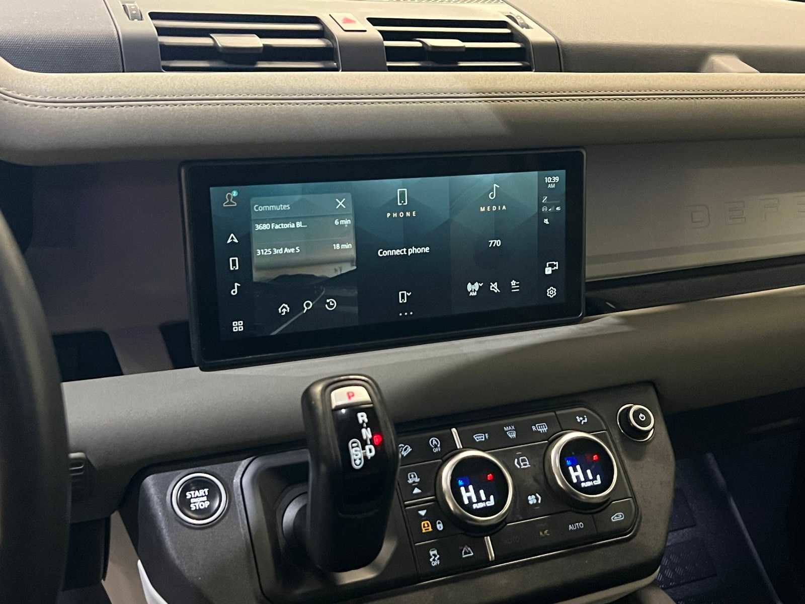 Used 2020 Land Rover Defender 110 SE image 23