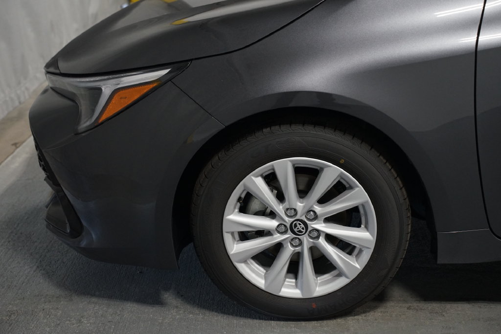 New 2027 Toyota Corolla SE FWD image 5