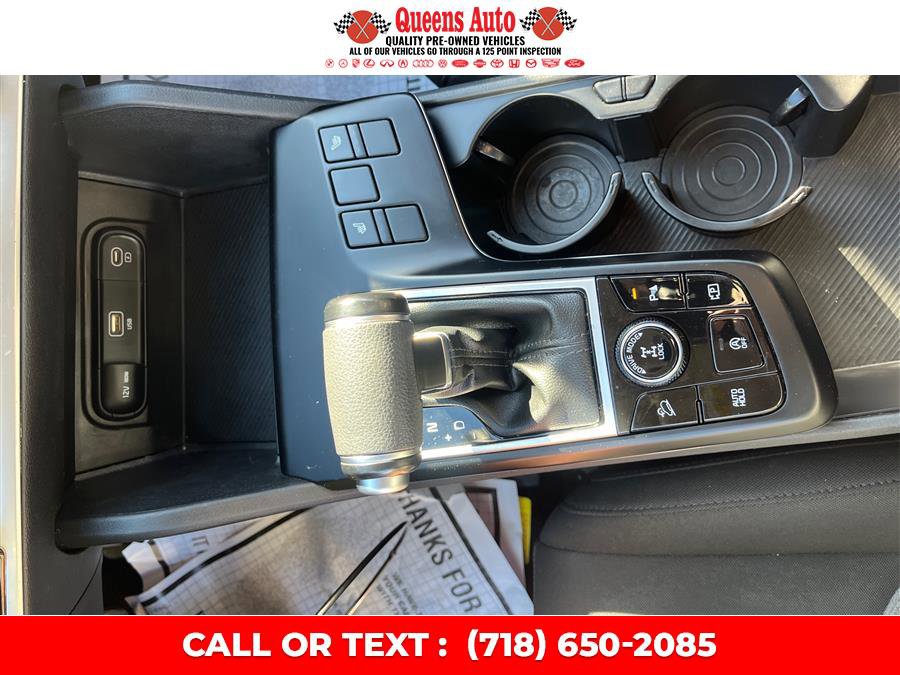 Used 2023 Kia Sportage LX image 16