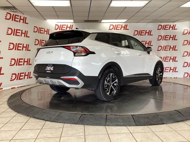 Certified 2024 Kia Sportage EX FWD image 7