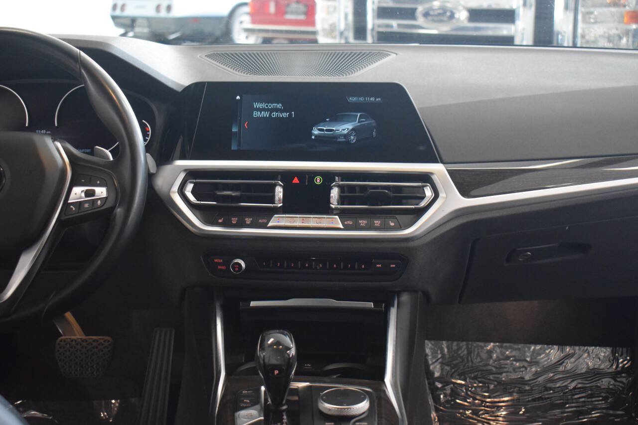 Used 2019 BMW 330i Sedan w/ Driving Assistance Package RWD image 43
