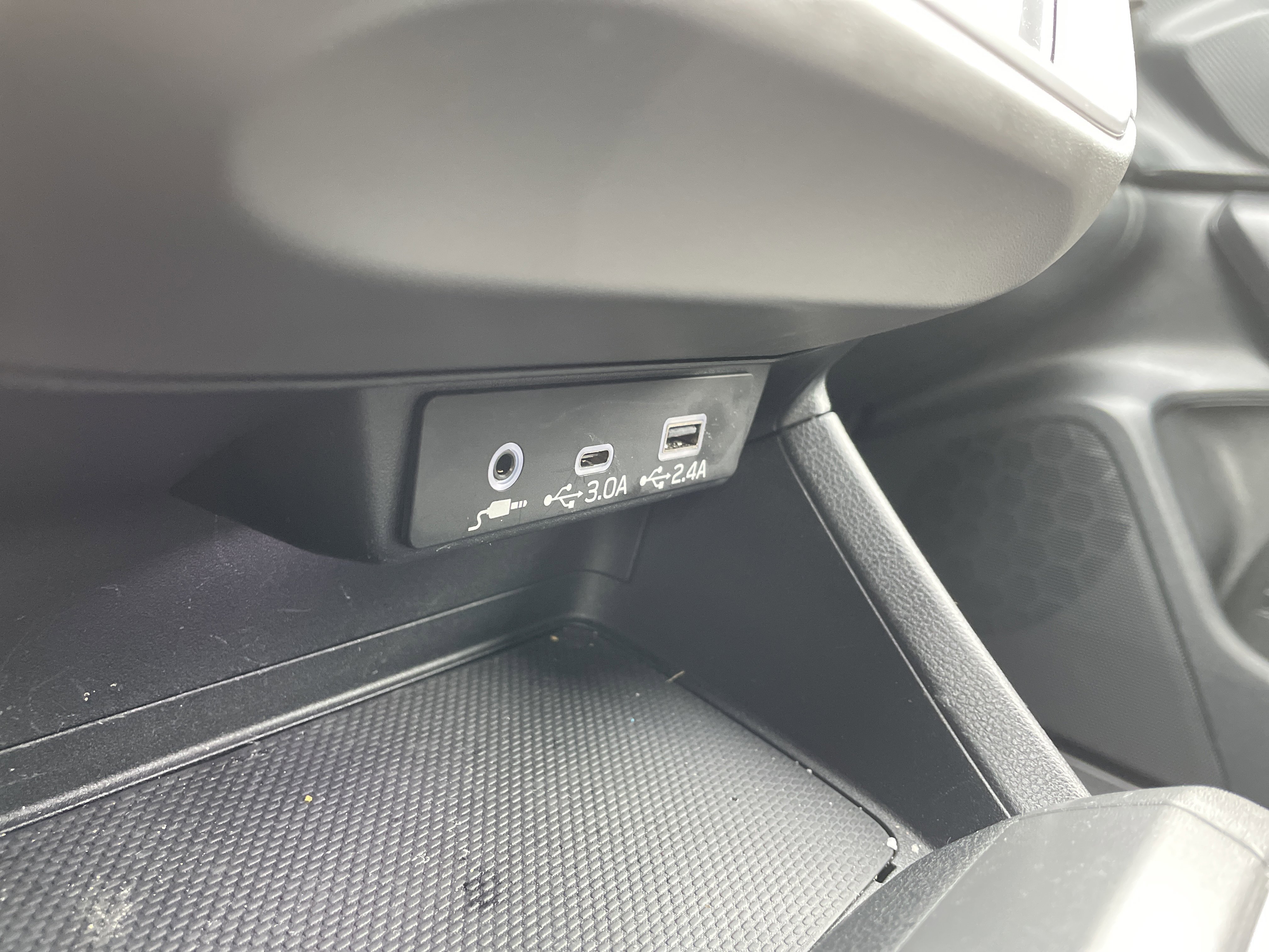 Used 2024 Subaru Crosstrek 2.0i Premium image 27