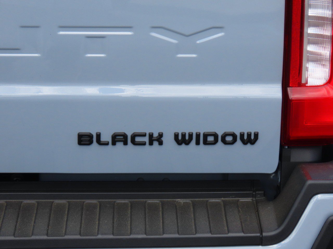 New 2026 Ford F250 Lariat w/ Black Appearance Package image 15