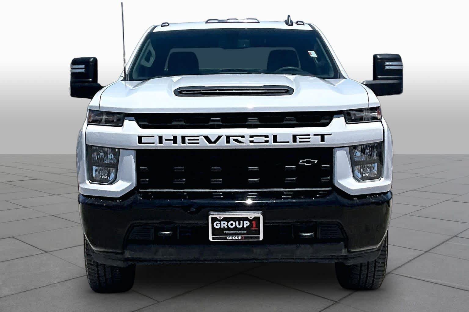Used 2021 Chevrolet Silverado 2500 Custom w/ Custom Value Package AWD/4WD image 4