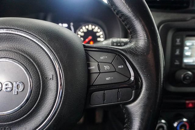 Used 2017 Jeep Renegade Altitude image 15