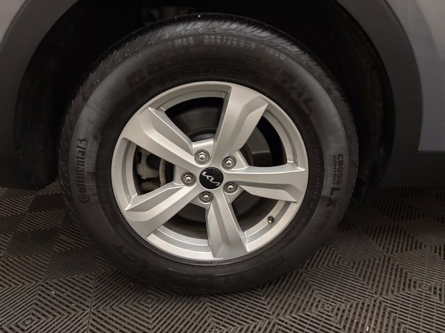 Certified 2024 Kia Sorento LX image 25