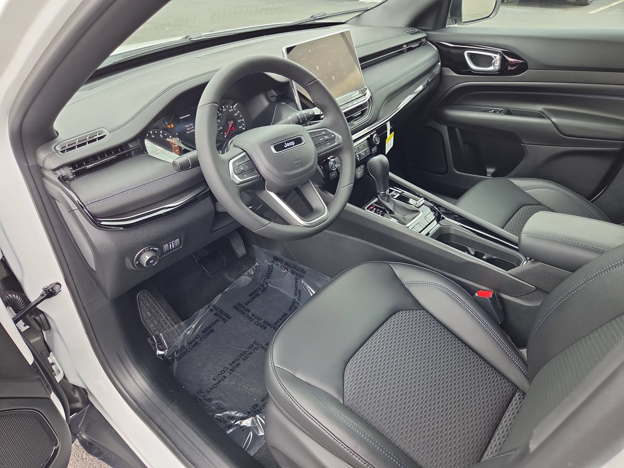 New 2026 Jeep Compass Latitude AWD/4WD image 17