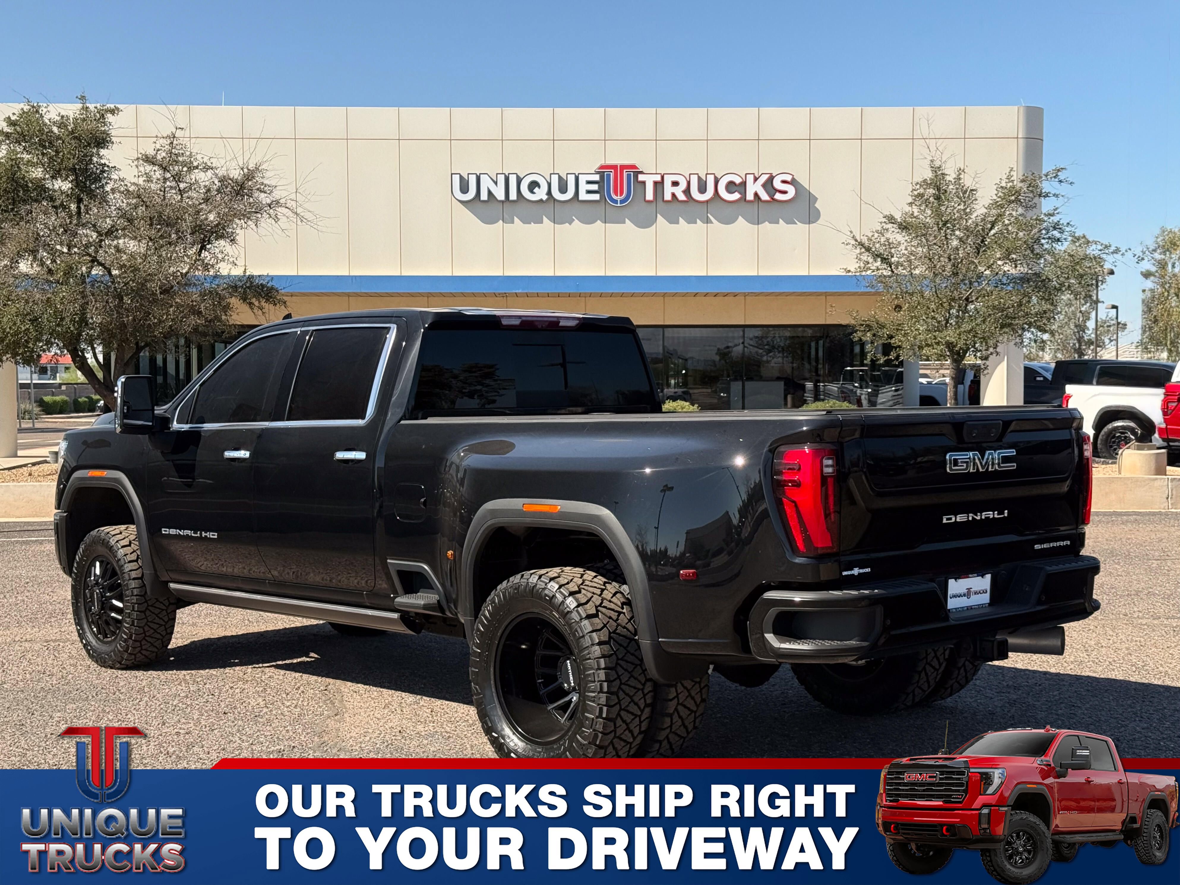 Used 2024 GMC Sierra 3500 Denali Ultimate image 8