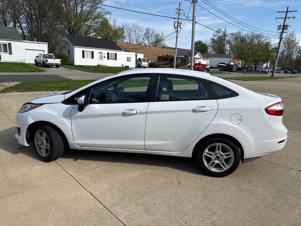 Used 2019 Ford Fiesta SE image 5