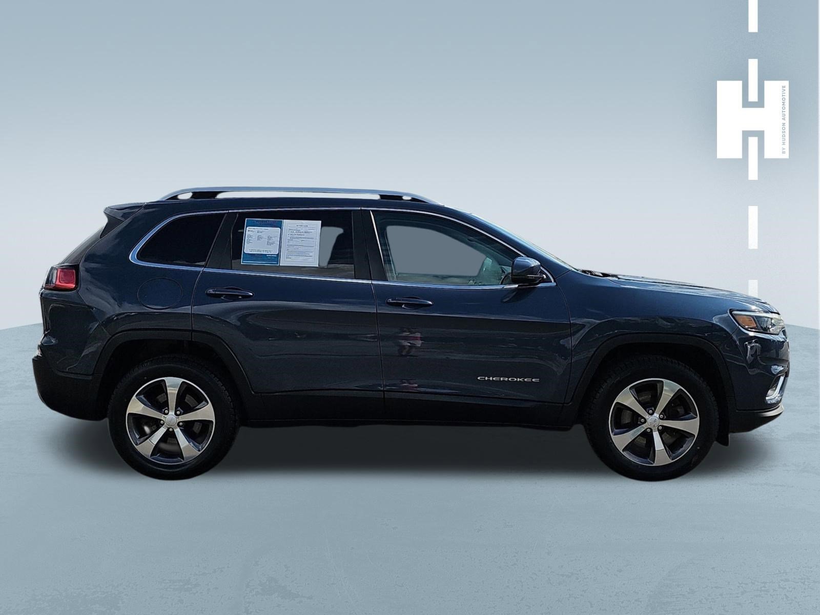 Used 2019 Jeep Cherokee Limited AWD/4WD image 3