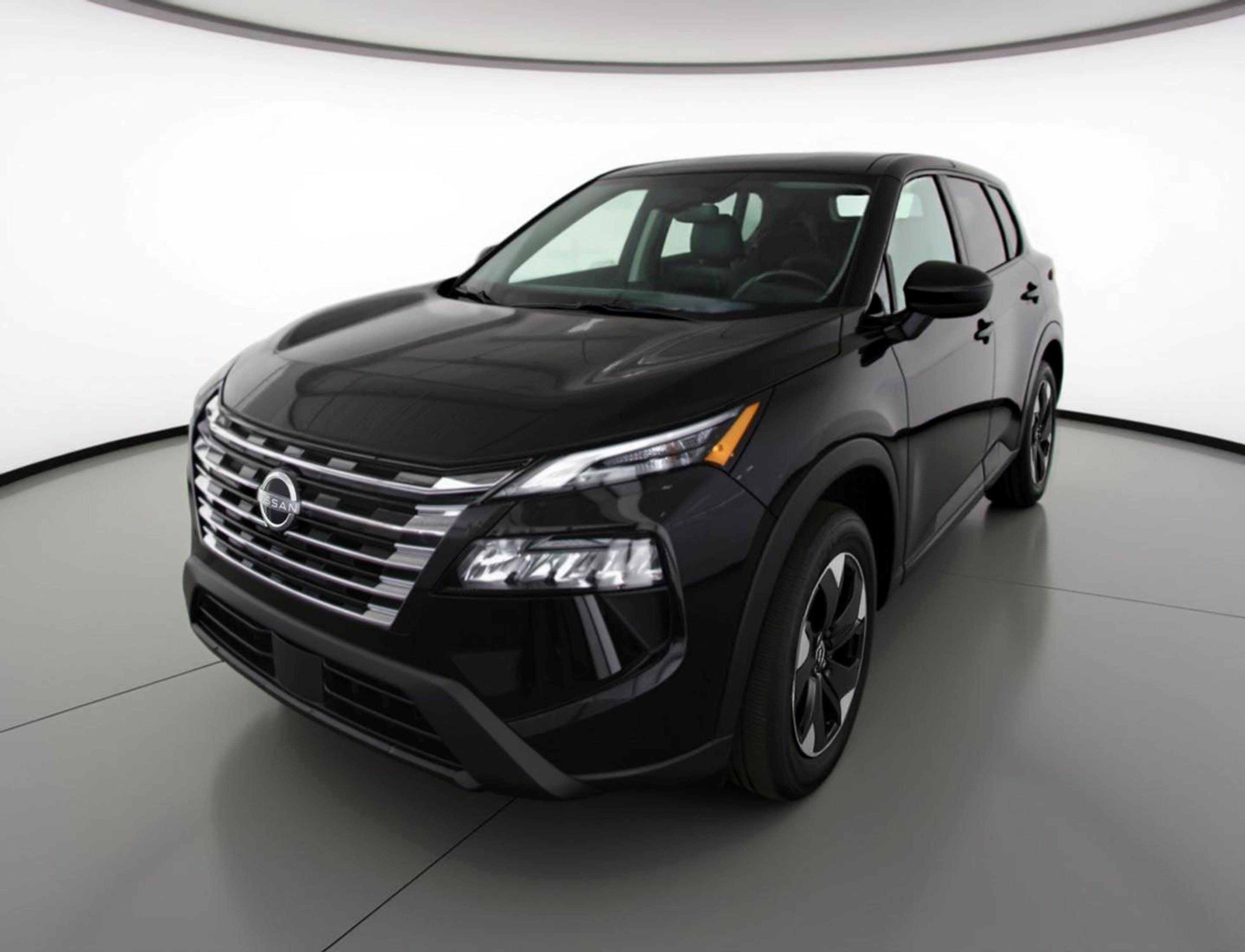 Used 2025 Nissan Rogue SV image 3