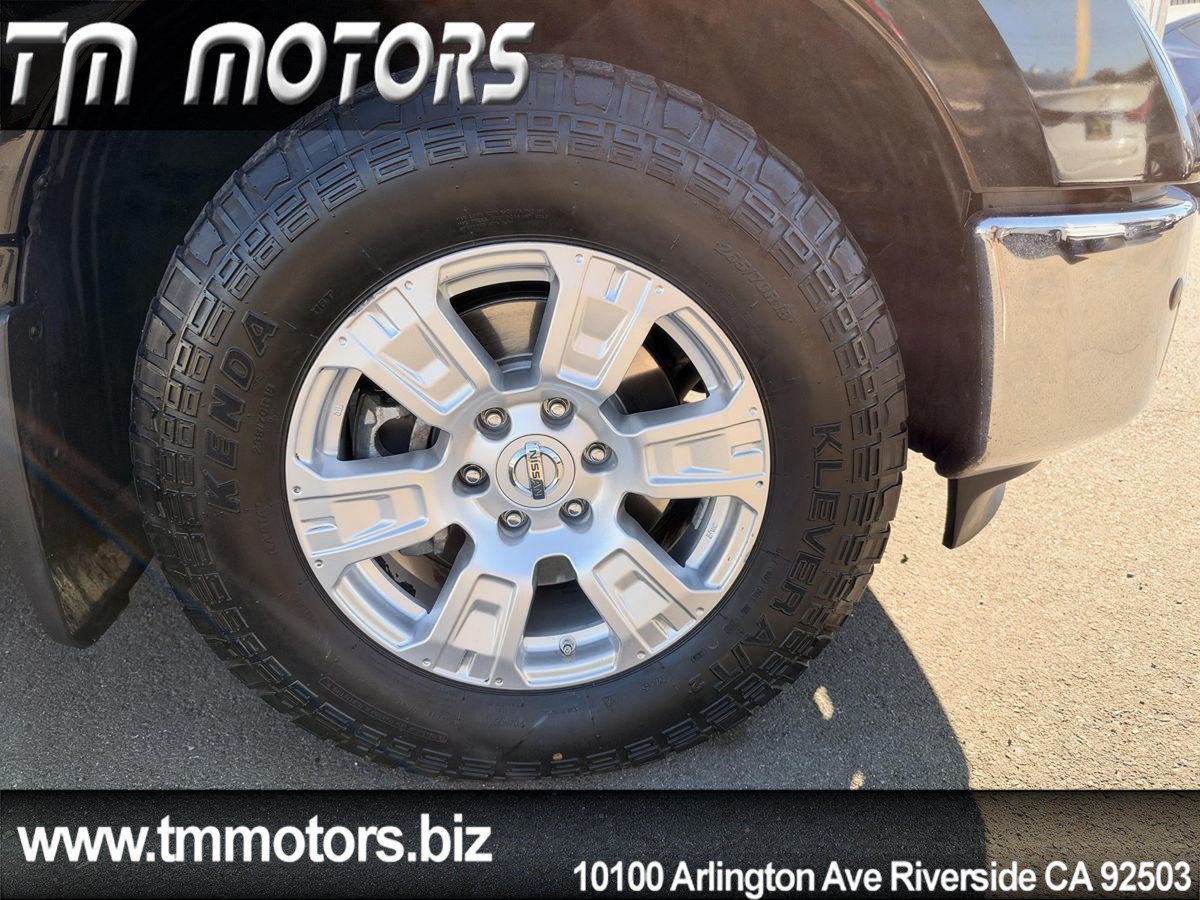 Used 2017 Nissan Titan SV RWD image 10