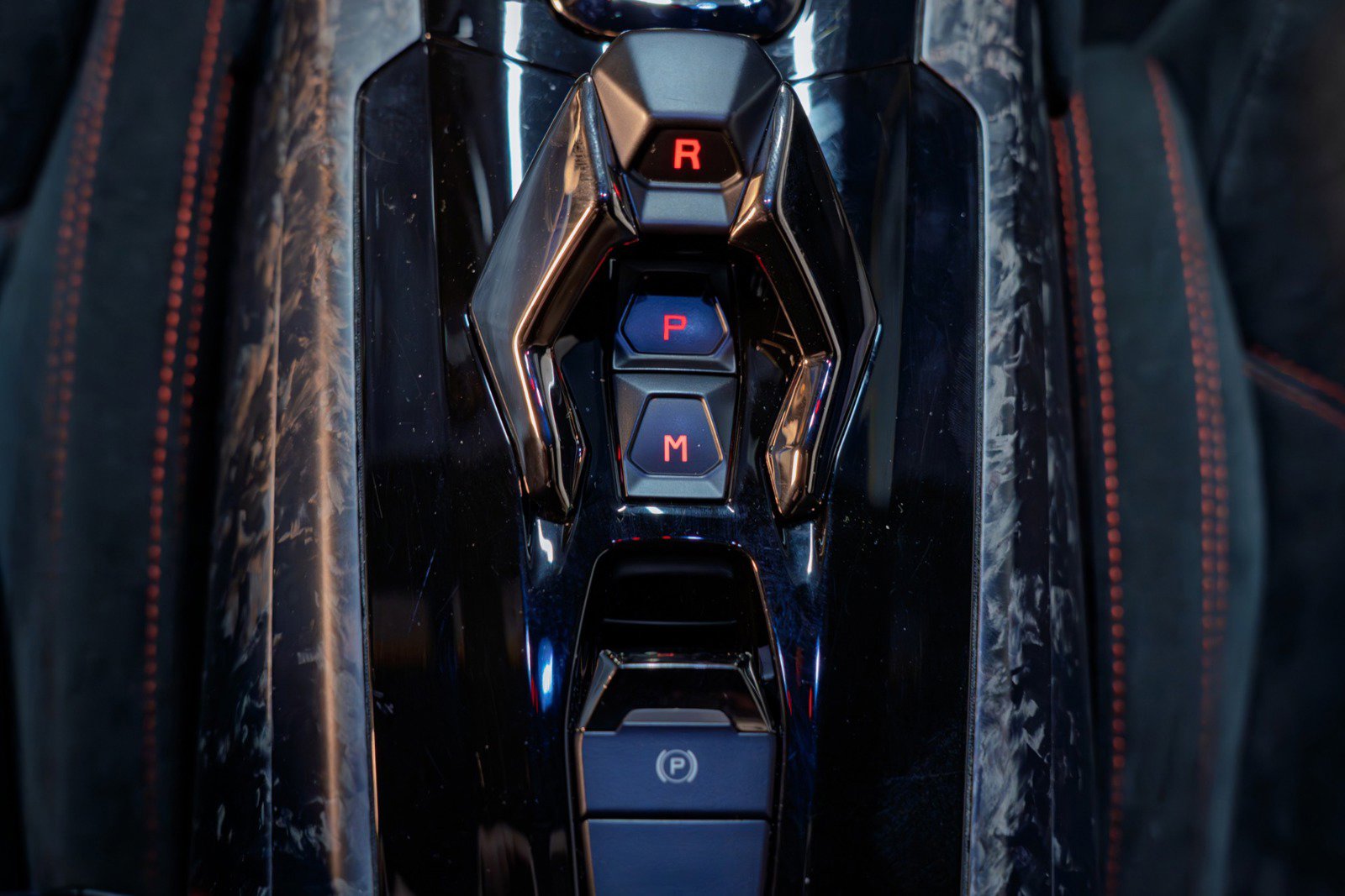 Used 2018 Lamborghini Huracan Performante image 30