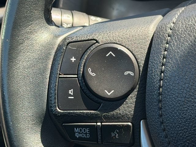 Used 2018 Toyota RAV4 XLE FWD image 25