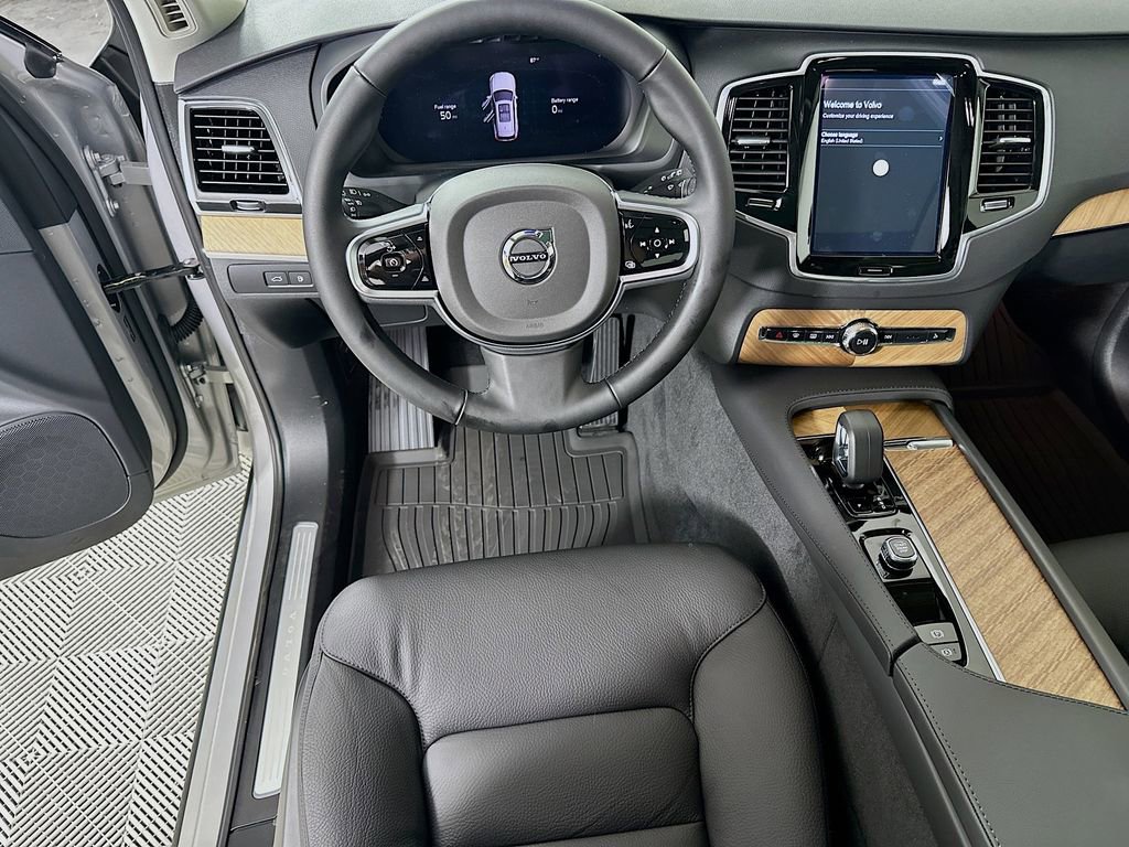 Used 2025 Volvo XC90 T8 Plus w/ Protection Package Premier image 19